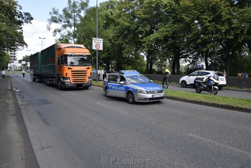 VU LKW PKW Koeln Riehl An der Schanz P14.JPG - Miklos Laubert